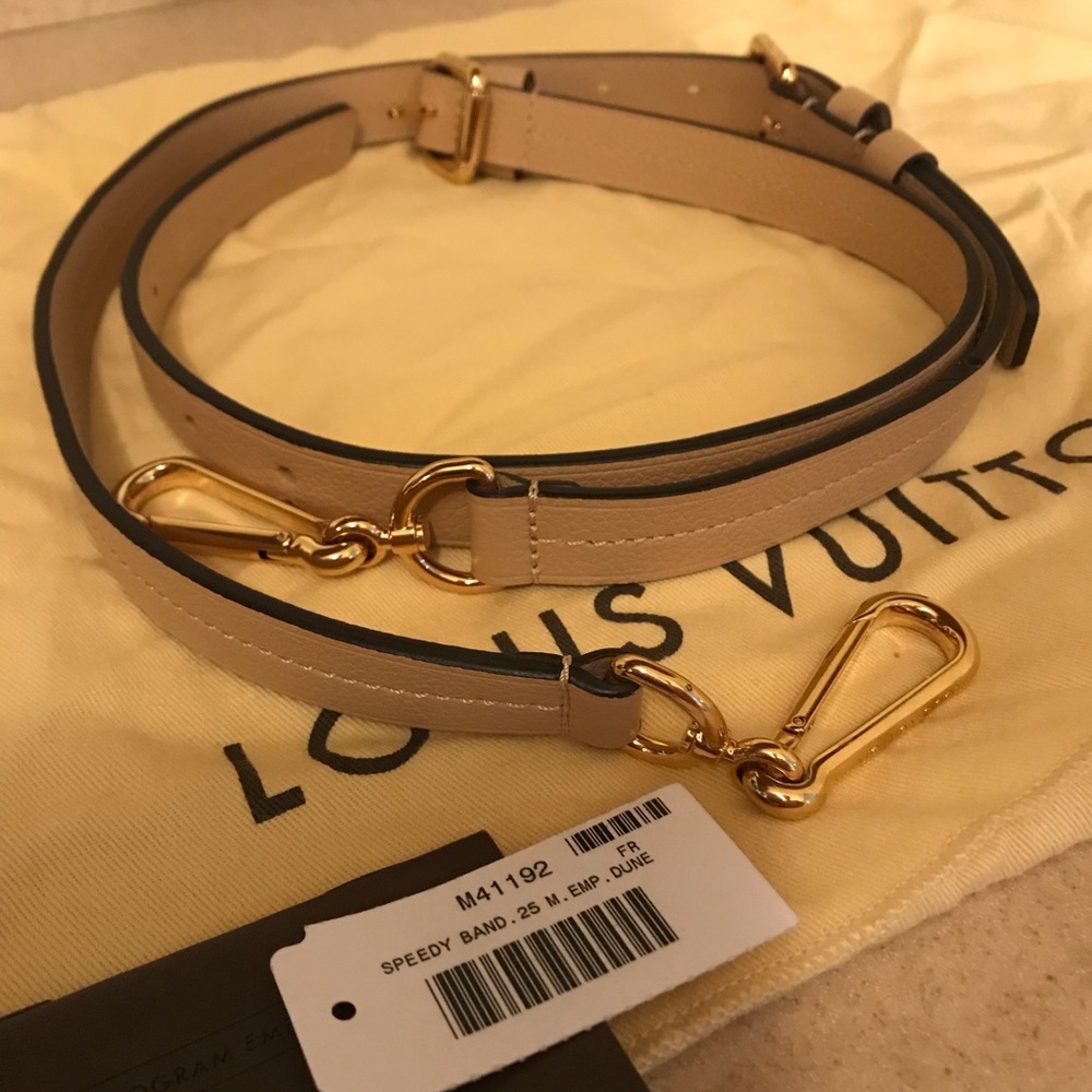 NEW Louis Vuitton strap